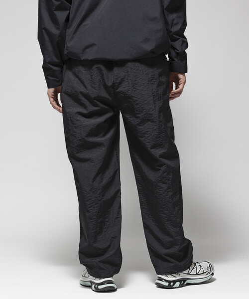 Firsthand（ファーストハンド）の「Firsthand/ファーストハンド ワイドストレート ナイロントラックパンツ / テーパードシルエット イージーナイロンパンツ（その他パンツ・メンズ・グレー/チャコールグレー/ブラック・M/L）」の15枚目の写真