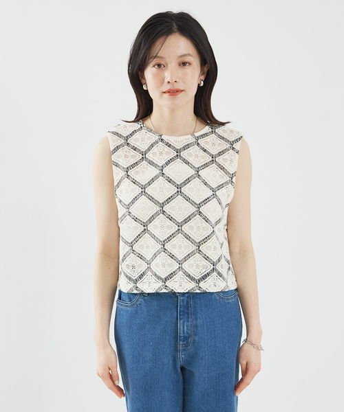 abahouse mavie（アバハウスマヴィ）の「【セットアップ対応】レース2WAYジレブラウス（ベスト・レディース・ブラック/オフホワイト・フリー）」の18枚目の写真