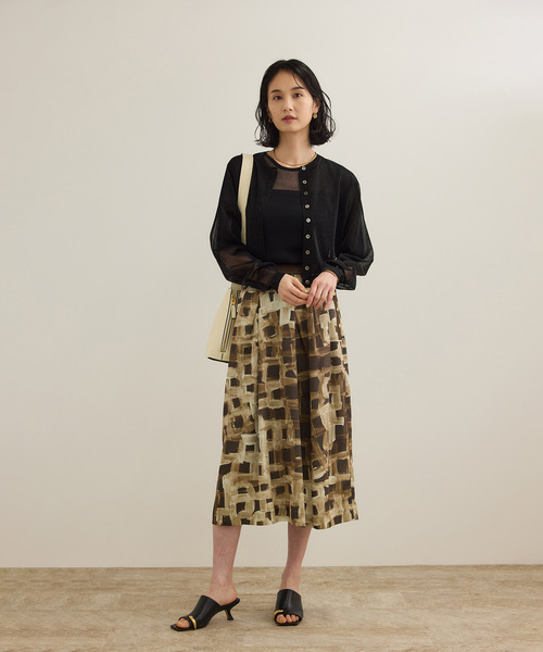 ROPE'(ロペ)の「スクエア ジオメトリックプリントスカート/イージーケア(スカート・レディース・ダークブラウン/ブルー・38/36)」の5枚目の写真