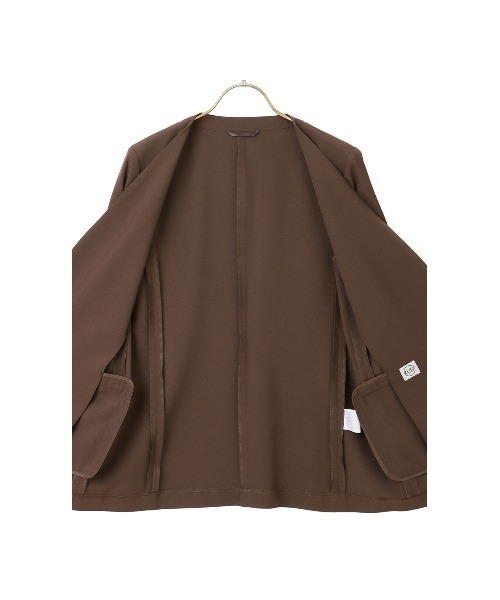 AOYAMA（アオヤマ）の「【手軽スーツ・ジャケット】ビジネスからカジュアルまで◎Vカラージャケット/ブラウン/茶/長袖｜通勤＆オフィス＆入卒｜自宅で洗える・防シワ・撥水加工・セットアップ着用可｜ゼロプレッシャースーツ｜（スーツジャケット・レディース・ブラウン・S/M/L/LL）」の6枚目の写真