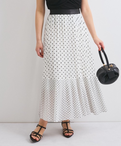 QUEENS COURT(クイーンズコート)の「シフォンドットティアードスカート≪手洗い可能≫(スカート・レディース・ブラック系その他/ホワイト系その他・M)」の6枚目の写真