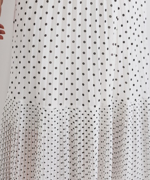 QUEENS COURT(クイーンズコート)の「シフォンドットティアードスカート≪手洗い可能≫(スカート・レディース・ブラック系その他/ホワイト系その他・M)」の7枚目の写真