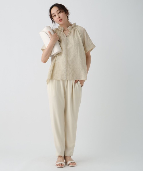 Elura（エルーラ）の「ドビーストライプブラウス/452428（シャツ/ブラウス・レディース・ライトイエロー/オフホワイト/ブラック・FREE）」の6枚目の写真