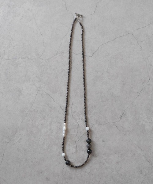 Senti（センティ）の「【 SENTI 】'JYUZU' NECKLACE&BRACELET　天然石”数珠”ネックレス&4連ブレスレット 2040（ネックレス・メンズ・グレー系その他/ブラック・FREE）」の3枚目の写真