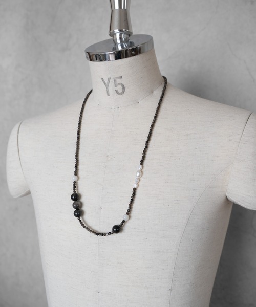 Senti（センティ）の「【 SENTI 】'JYUZU' NECKLACE&BRACELET　天然石”数珠”ネックレス&4連ブレスレット 2040（ネックレス・メンズ・グレー系その他/ブラック・FREE）」の6枚目の写真