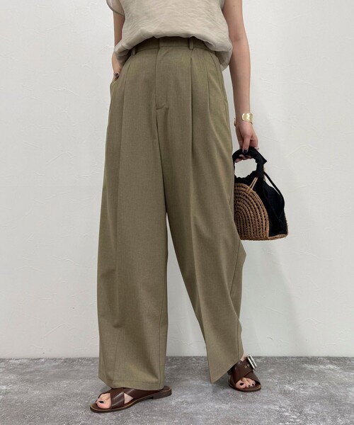 fredy emue（フレディエミュ）の「【吸水速乾/接触冷感/ウォッシャブル/防シワ加工】接触冷感タックスラックスパンツ（スラックス・レディース・グレー/ブラック/キャメル・36/38）」の16枚目の写真