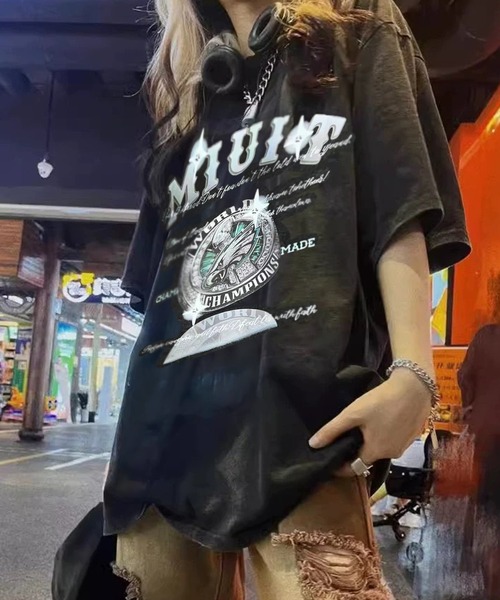 VIBGYOR（ヴィブジョー）の「[NARULA/ナルラ]ヴィンテージ加工 ピグメント プリント Tシャツ(CZ)（Tシャツ/カットソー・レディース・ブラック系/ブラック系1/ブラック系2/ブラック系3/ブラック系4・FREE）」の3枚目の写真