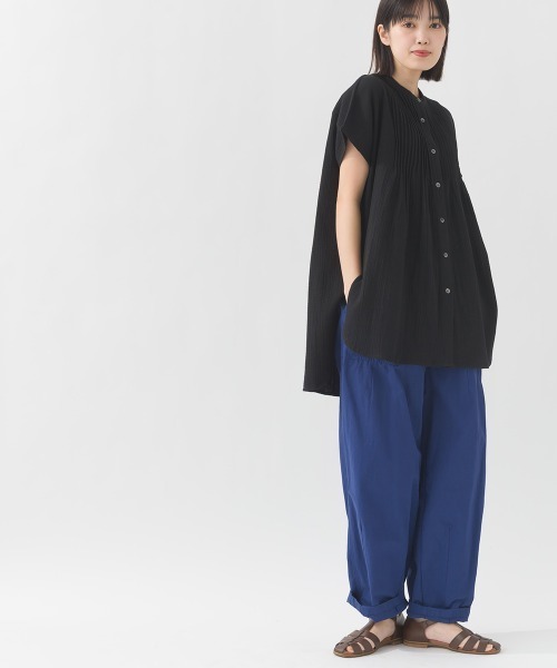 OMNES（オムネス）の「ダブルガーゼピンタックフレンチスリーブシャツ（シャツ/ブラウス・レディース・ネイビー系/ホワイト/ブラック/ライム・FREE）」の11枚目の写真