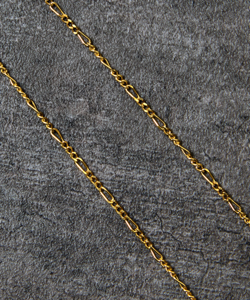 THEFT(セフト)の「THEFT セフト / K18GP FIGARO CHAIN NECKLACE シルバー925フィガロチェーンネックレス 50cm 18金コーティング(ネックレス・メンズ・ゴールド・50cm)」の8枚目の写真