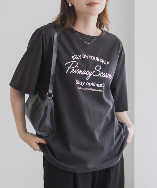 Mac-House(マックハウス)の「T-GRAPHICS メッセージ刺繍Tシャツ(Tシャツ/カットソー・レディース・ミント/チャコールグレー/グレイッシュベージュ・L/M)」の6枚目の写真