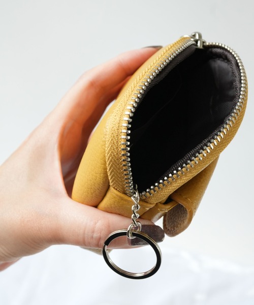 【関税込み】Chloe ブラック＆カーキ Banana フラットポーチ CLASKA（クラスカ）｜BANK フラットポーチ - バッグ - ポーチ
