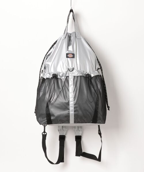 Dickies（ディッキーズ）の「【Dickies】DK SL 3WAY MP DS SACK / ディッキーズ シンセティックレザー スリーウェイ ナップザック（ショルダーバッグ・メンズ・ブラック/シルバー/アイボリー・FREE）」の3枚目の写真