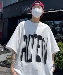 グラフィティ ロゴプリント オーバーサイズTシャツ