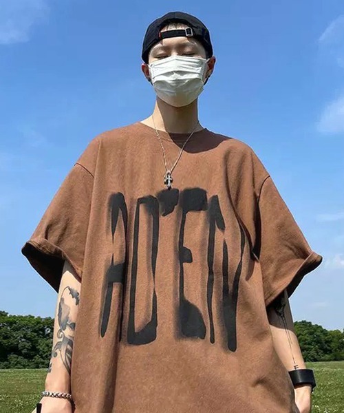 THE HITSS（ヒッツ）の「グラフィティ ロゴプリント オーバーサイズTシャツ（Tシャツ/カットソー・メンズ・ホワイト/ブラウン/ブラック・FREE）」の12枚目の写真