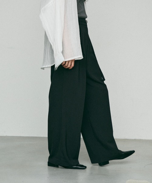 パンツ GGD Belted wide slacks パンツ GGD Belted wide slacks BELTED WIDE TROUSERS | ssstein