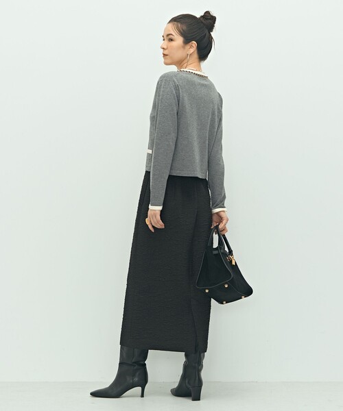 NOLLEY’S（ノーリーズ）の「チェーンブレードVネックカーディガン（カーディガン/ボレロ・レディース・ブラック/グレー・38）」の3枚目の写真