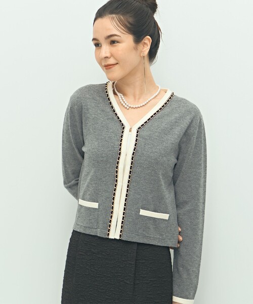 NOLLEY’S（ノーリーズ）の「チェーンブレードVネックカーディガン（カーディガン/ボレロ・レディース・ブラック/グレー・38）」の4枚目の写真