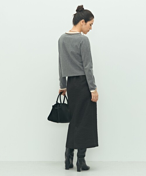 NOLLEY’S（ノーリーズ）の「チェーンブレードVネックカーディガン（カーディガン/ボレロ・レディース・ブラック/グレー・38）」の9枚目の写真