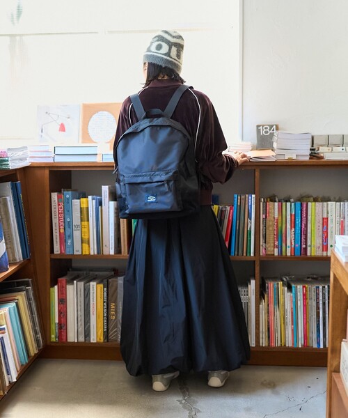 UMBRO(アンブロ)の「UMBRO/アンブロ SP CLASSIC BACKPACK/別注 クラシック バックパック(バックパック/リュック・メンズ・ブラック/ブラウン・ONE SIZE)」の3枚目の写真