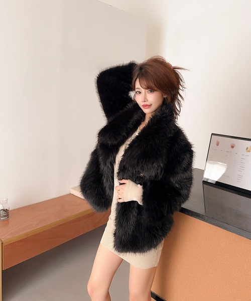 Jasmine Grandiflorum(ジャスミングランディフローラム)の「【Jasmine】ビックカラーエコファーコート (AW)(その他アウター・レディース・ブラック/オフホワイト/ダークグレー/ベージュ・FREE)」の12枚目の写真