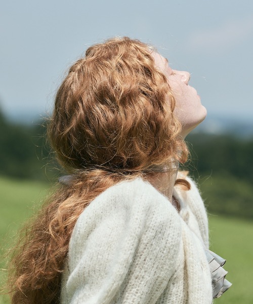 EIMY ISTOIRE(エイミーイストワール)の「パフスリーブニットカーディガン(ニット/セーター・レディース・オフホワイト/グレー・F)」の3枚目の写真