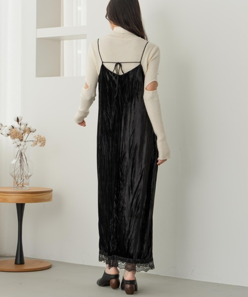 hinari（ヒナリ）の「ベロアレースキャミワンピ（ワンピース・レディース・ブラウン/ブラック・SMALL/X-SMALL/FREE）」の4枚目の写真