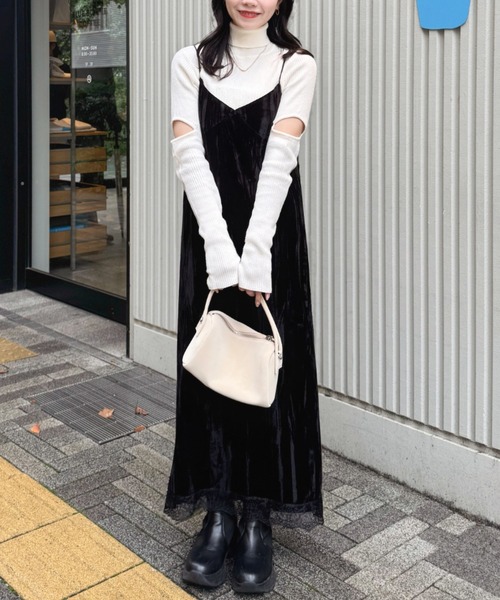 hinari（ヒナリ）の「ベロアレースキャミワンピ（ワンピース・レディース・ブラウン/ブラック・SMALL/X-SMALL/FREE）」の12枚目の写真