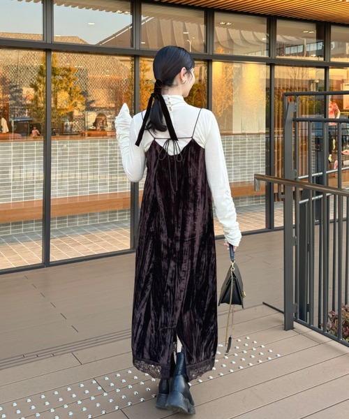 hinari（ヒナリ）の「ベロアレースキャミワンピ（ワンピース・レディース・ブラウン/ブラック・SMALL/X-SMALL/FREE）」の10枚目の写真