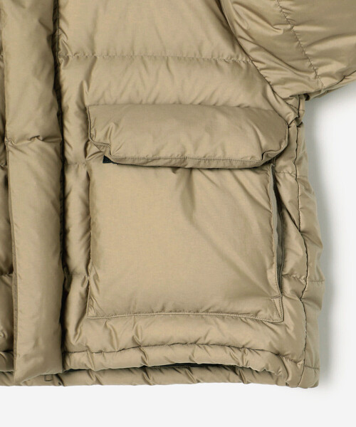 GYMPHLEX（ジムフレックス）の「Gymphlex | ダウン フードショートジャケット WOMEN（ダウンジャケット/コート・レディース・ベージュ/ブラック・14）」の10枚目の写真