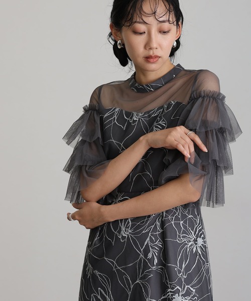 atlo(アトロ)の「七分袖&ミモレ丈 同窓会 成人式 ティアード スリーブフラワー 刺繍Iライン フリル チュール お呼ばれ 結婚式 二次会 フォーマル オケージョンドレス パーティー ドレス 謝恩会 20代 30代(ドレス・レディース・ベージュ/ブラック/イエロー/チャコールグレー・S/L/M)」の14枚目の写真