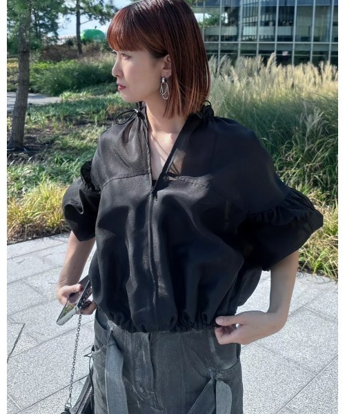 LE CIEL BLEU(ルシェルブルー)の「ミックスマテリアルジップアップブルゾン / Mixed-Material Zip-Up Blouson(テーラードジャケット・レディース・ブラック/オフホワイト・36)」の1枚目の写真
