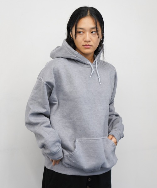 TOWNCRAFT(タウンクラフト)の「TOWNCRAFT / タウンクラフト 90S PIGMENT PULL HOODIE ヴィンテージ加工 ピグメントダイ プルオーバーパーカー(パーカー・メンズ・グレー/パープル/ブラック/ブルーグレー/ライトブルー/オリーブ/ターコイズブルー/ライトグリーン/ピンク/ネイビー・MEDIUM/LARGE/X-LARGE/XX-LARGE)」の2枚目の写真