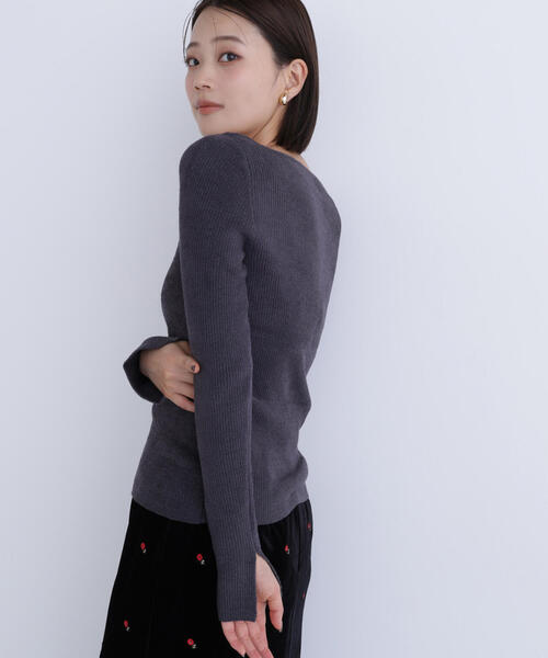 NATURAL BEAUTY BASIC(ナチュラルビューティーベーシック)の「◇ボートネックモールリブニット(ニット/セーター・レディース・チャコールグレー/ベージュ/マスタード・FREE)」の4枚目の写真