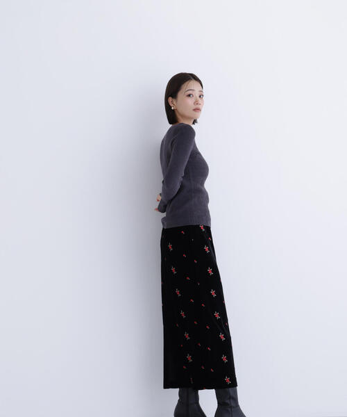 NATURAL BEAUTY BASIC(ナチュラルビューティーベーシック)の「◇ボートネックモールリブニット(ニット/セーター・レディース・チャコールグレー/ベージュ/マスタード・FREE)」の9枚目の写真