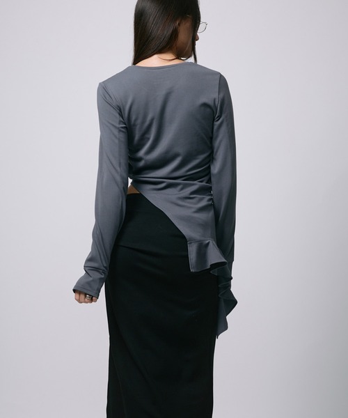 led.tokyo（レッドトウキョウ）の「【led.tokyo】ASYMMETRY FRILL TOPS/アシンメトリーフリルトップス（Tシャツ/カットソー・レディース・チャコールグレー/ブラック/ベージュ・FREE）」の16枚目の写真