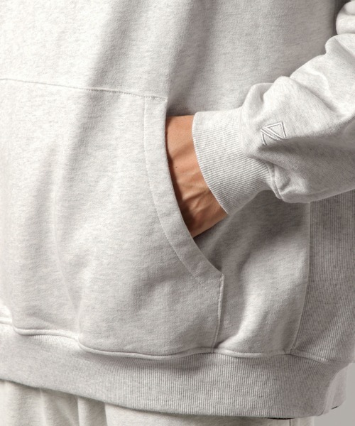 SIGNAL SPORTS(シグナルスポーツ)の「【SIGNAL SPORTS】heavy weight sweat hoodie/13oz ヘビーウェイトスウェットパーカー(パーカー・メンズ・その他4/ネイビー/ブラック・MEDIUM/LARGE)」の19枚目の写真