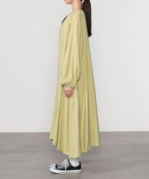 GYMPHLEX（ジムフレックス）の「Gymphlex | ネックギャザー 長袖ワンピース WOMEN（ワンピース・レディース・ダークネイビー/イエロー系その他・14）」の4枚目の写真