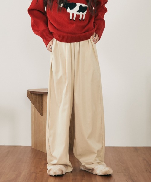 MERLOT（メルロー）の「【ウエストゴム】ツイルタッチイージーワイドパンツ（その他パンツ・レディース・ブラウン/ベージュ/ネイビー・FREE）」の2枚目の写真