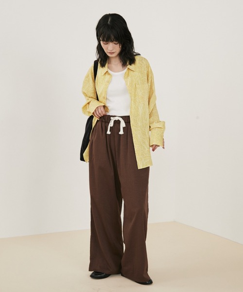 MERLOT（メルロー）の「【ウエストゴム】ツイルタッチイージーワイドパンツ（その他パンツ・レディース・ブラウン/ベージュ/ネイビー・FREE）」の18枚目の写真