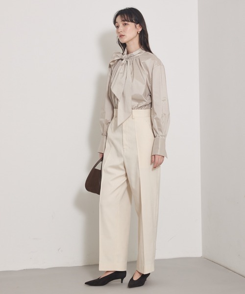 qualite（カリテ）の「【ボウタイ取り外し可能】タフタボウタイブラウス/秋服/冬服/オフィスカジュアル/オケージョン/2次会（シャツ/ブラウス・レディース・オフホワイト/ブラック/ベージュ・フリー）」の10枚目の写真