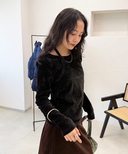 MUHET（ミュエータ）の「【set item】velour long sleeve t-shirt & halter neck camisole / ホルターネックキャミセットベロアロンT（Tシャツ/カットソー・レディース・ブラウン/ネイビー/アイボリー/ブラック・FREE）」の21枚目の写真