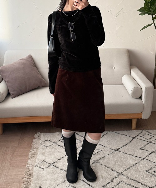 MUHET（ミュエータ）の「【set item】velour long sleeve t-shirt & halter neck camisole / ホルターネックキャミセットベロアロンT（Tシャツ/カットソー・レディース・ブラウン/ネイビー/アイボリー/ブラック・FREE）」の20枚目の写真