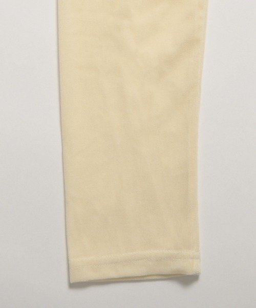 MUHET（ミュエータ）の「【set item】velour long sleeve t-shirt & halter neck camisole / ホルターネックキャミセットベロアロンT（Tシャツ/カットソー・レディース・ブラウン/ネイビー/アイボリー/ブラック・FREE）」の16枚目の写真