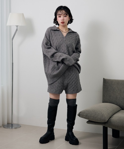 LAULEN(ローレン)の「skipper neck cable knit 2set /襟付きスキッパーネックケーブルニットショートパンツ2セット(セットアップ・レディース・チャコールグレー/ブラック/アイボリー・FREE)」の6枚目の写真
