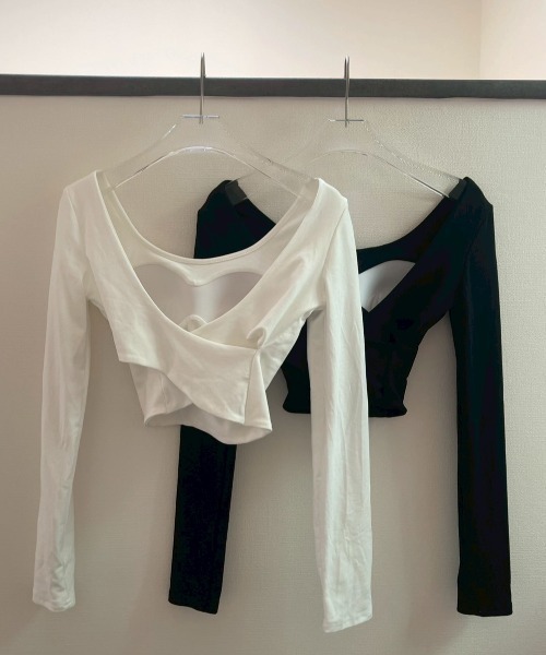 AMAIL（アマイル）の「Cross Back Top（Tシャツ/カットソー・レディース・ブラック/ホワイト・FREE）」の12枚目の写真