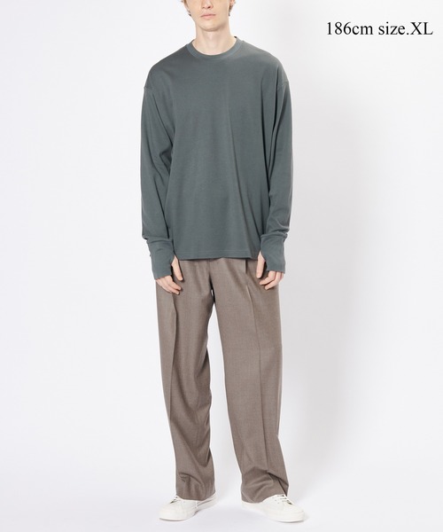 BIOTOP（ビオトープ）の「【Hanes for BIOTOP】 Comfort Crew Neck Pullover with Thumbhole EX（Tシャツ/カットソー・メンズ・ブラック/ホワイト/スミクロ・S/M/L/XL）」の8枚目の写真