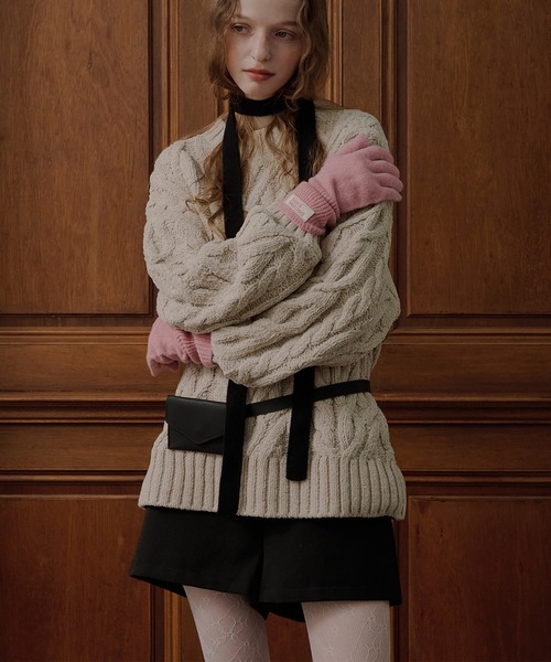 MUHET(ミュエータ)の「velour chenille yarn cable knit sweater / ベロアモールケーブルニット(ニット/セーター・レディース・ピンク/ネイビー/アイボリー・FREE)」の19枚目の写真