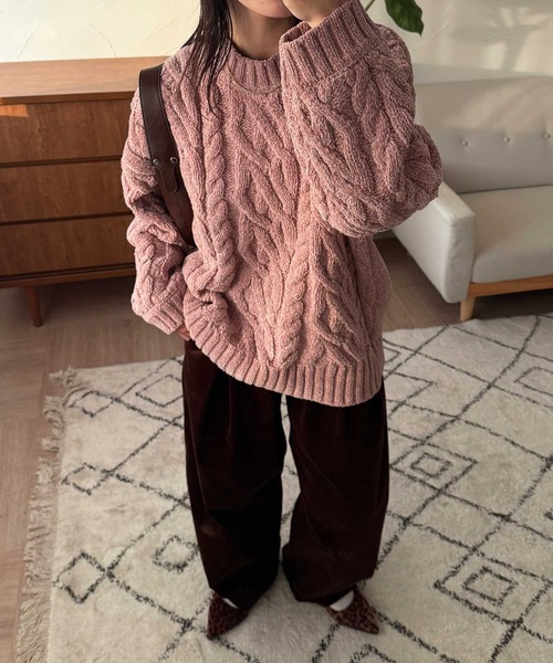 MUHET(ミュエータ)の「velour chenille yarn cable knit sweater / ベロアモールケーブルニット(ニット/セーター・レディース・ピンク/ネイビー/アイボリー・FREE)」の9枚目の写真