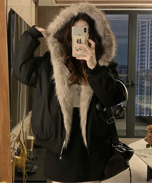 LUCPY(ラクピー)の「エコファーリバーシブルジャケット(その他アウター・レディース・ブラック/ピンク・SMALL/MEDIUM/LARGE/X-LARGE)」の3枚目の写真