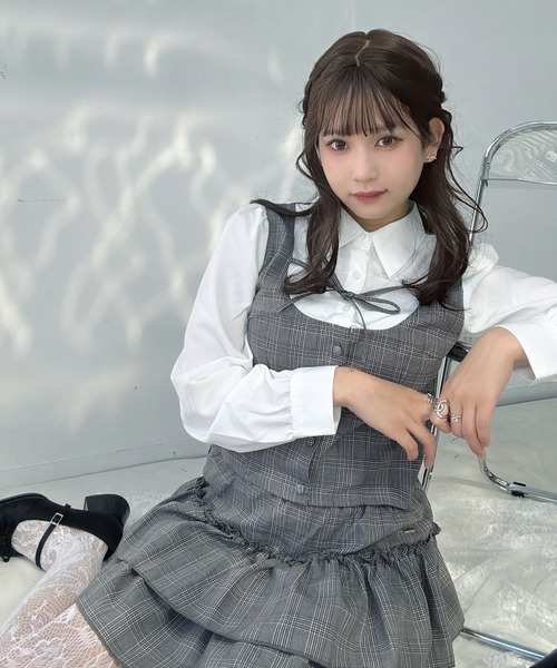 AS KNOW AS plus（アズノゥアズプラス）の「♪リボンデザイン ベストドッキングチェックブラウス セットアップ対応（シャツ/ブラウス・レディース・グレー系その他/ブラック系その他/グレー系その他2/サックスブルー系2/ブラック系その他2・FREE）」の4枚目の写真